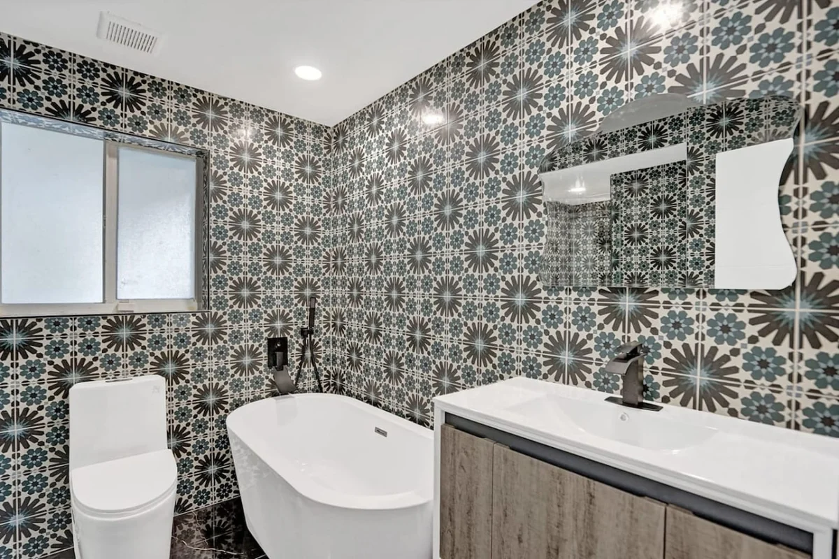 725 Harrison #63