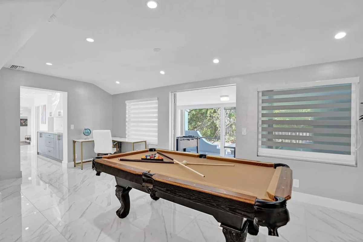 725 Harrison #82
