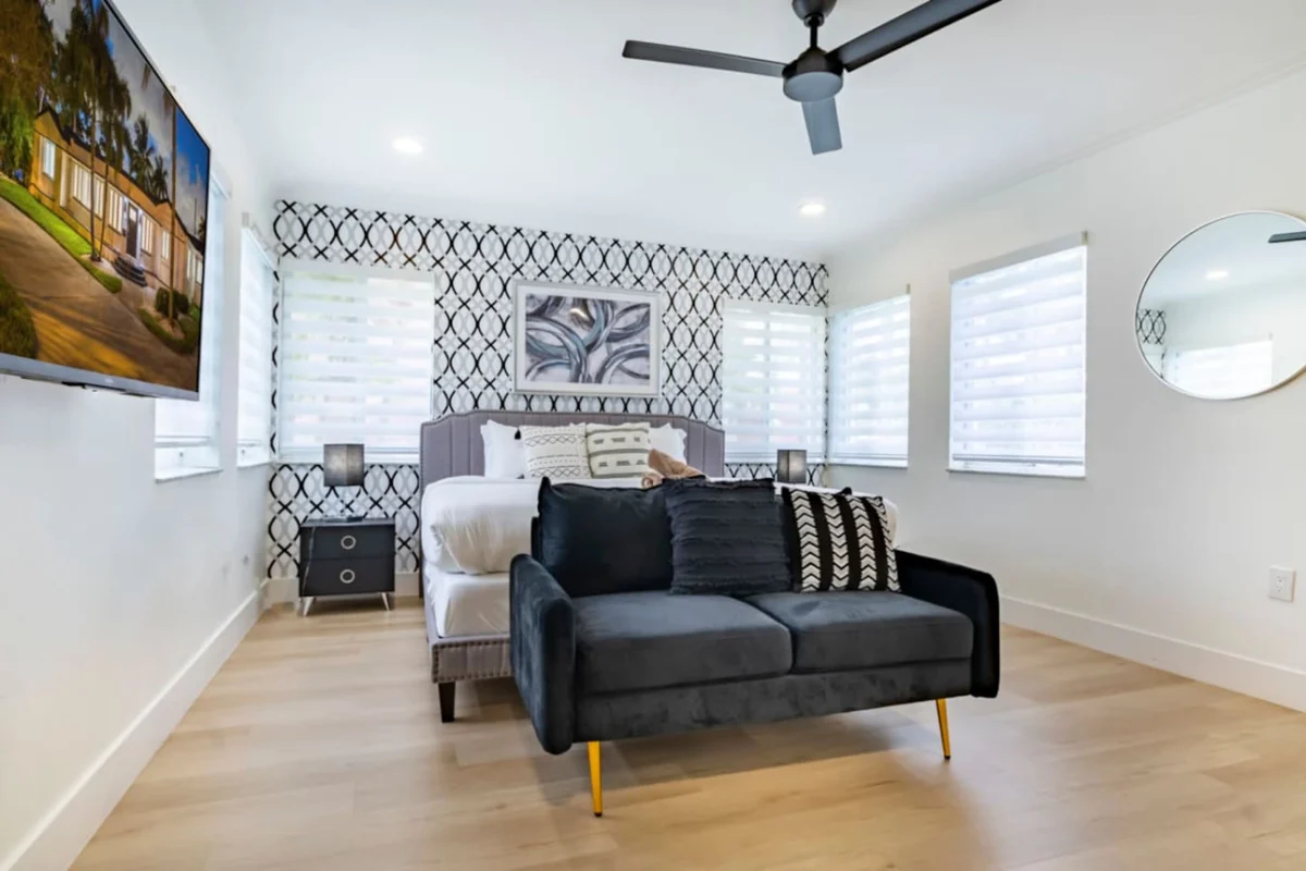 725 Harrison #72