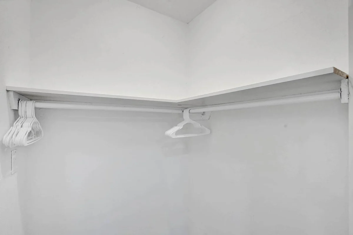 911 - Airbnb 5 #104