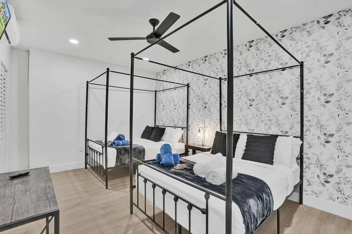 911 - Airbnb 5 #56