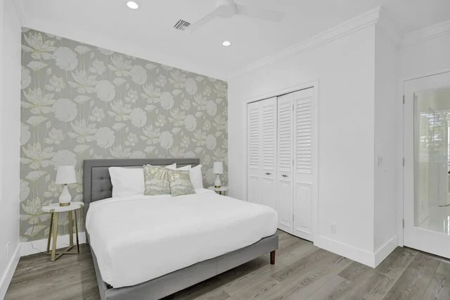 Bedroom 2 image 1