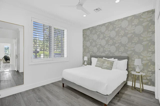 Bedroom 1 image 1