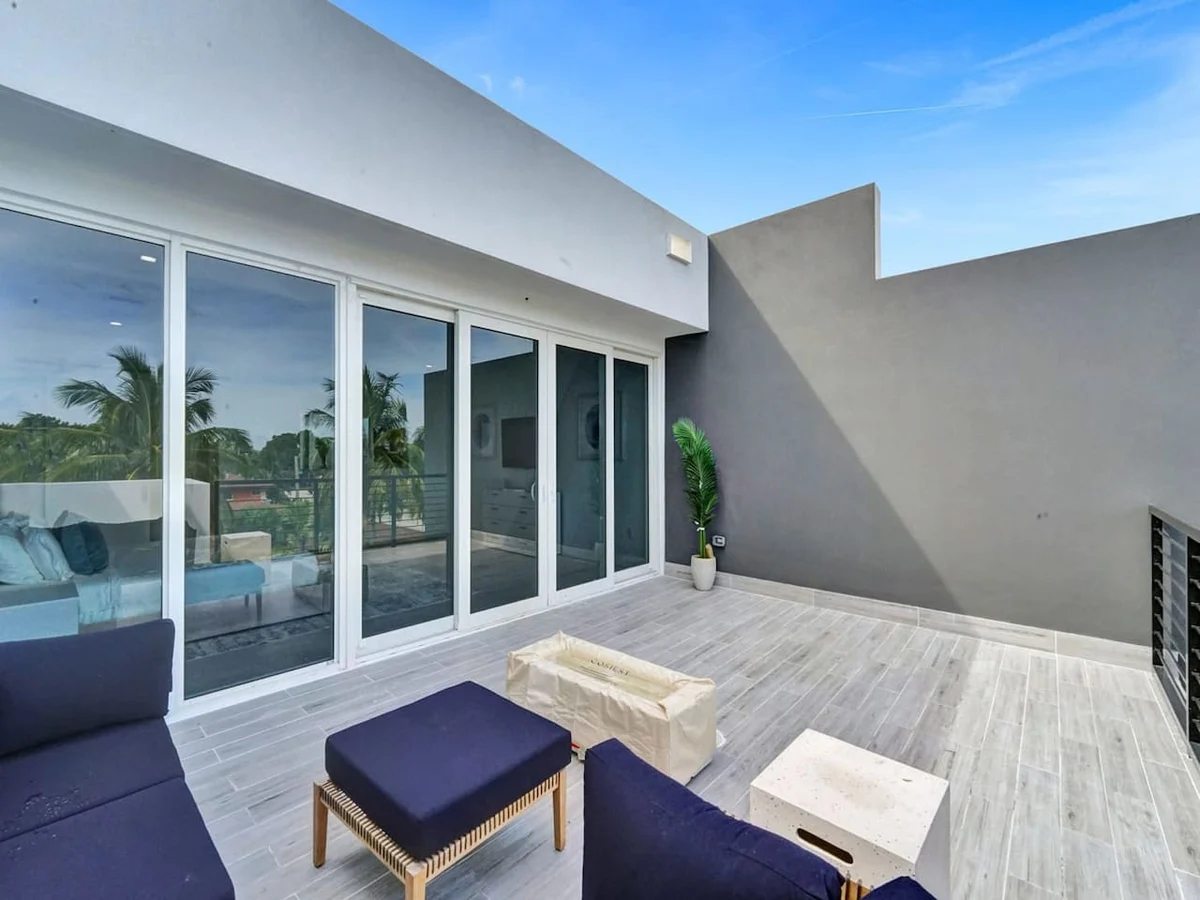 New 2023 Luxe Modern Home with Pool #4
