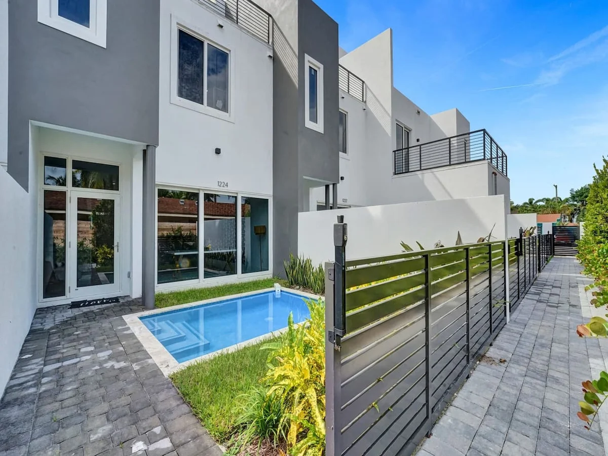 New 2023 Luxe Modern Home with Pool #21