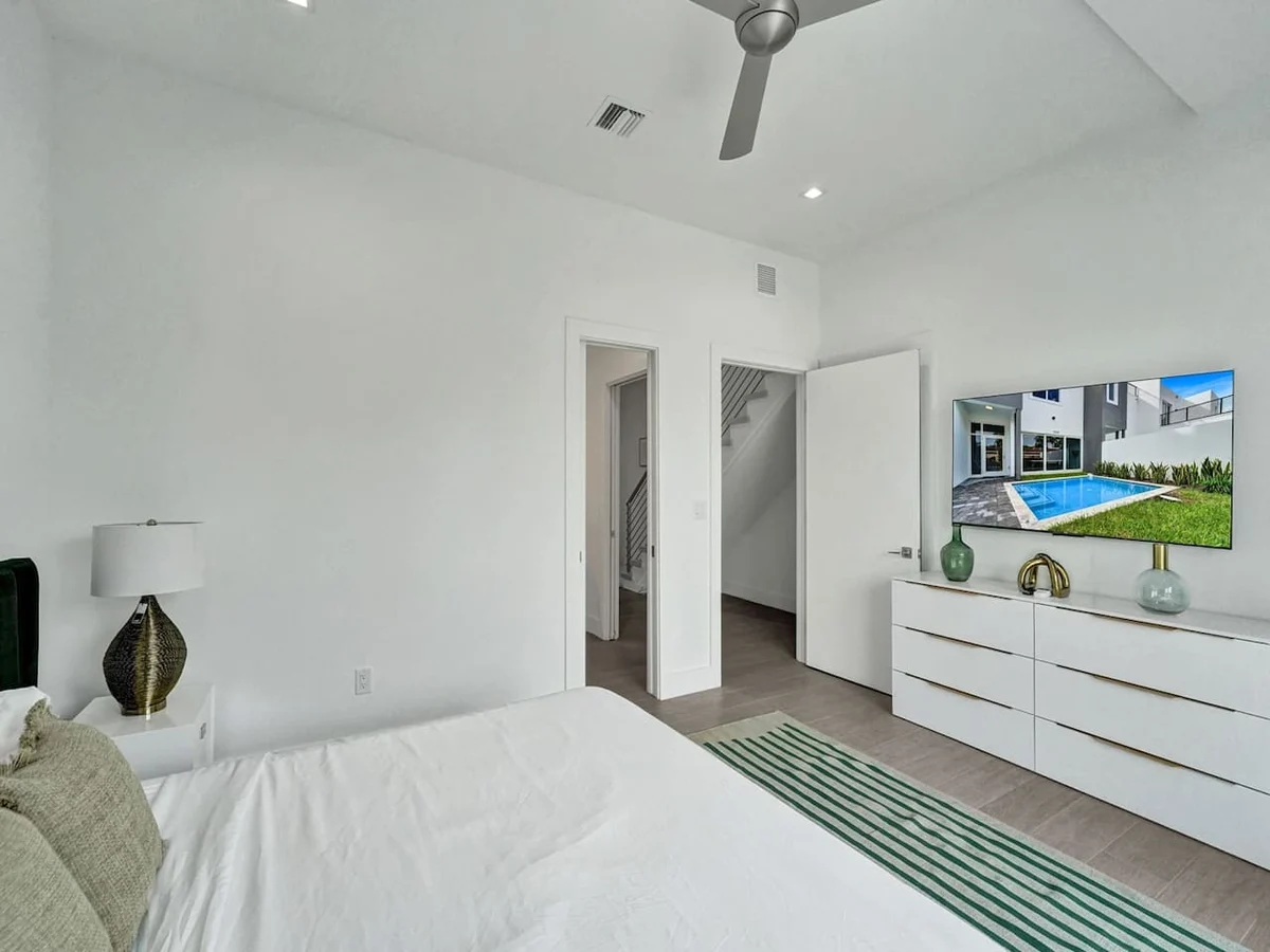 New 2023 Luxe Modern Home with Pool #13
