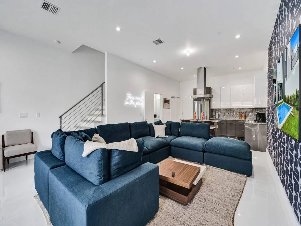 New 2023 Luxe Modern Home with Pool #19
