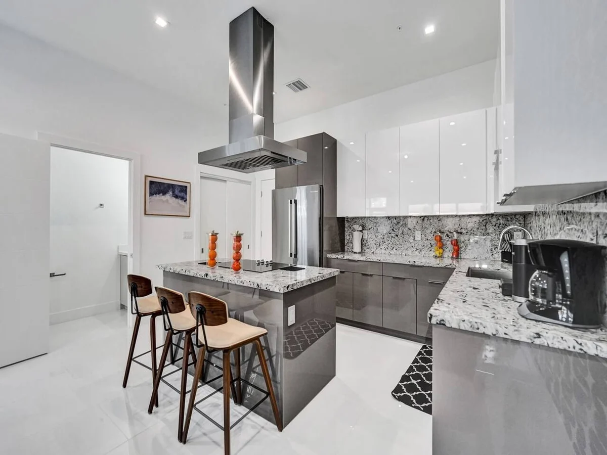 New 2023 Luxe Modern Home with Pool #53