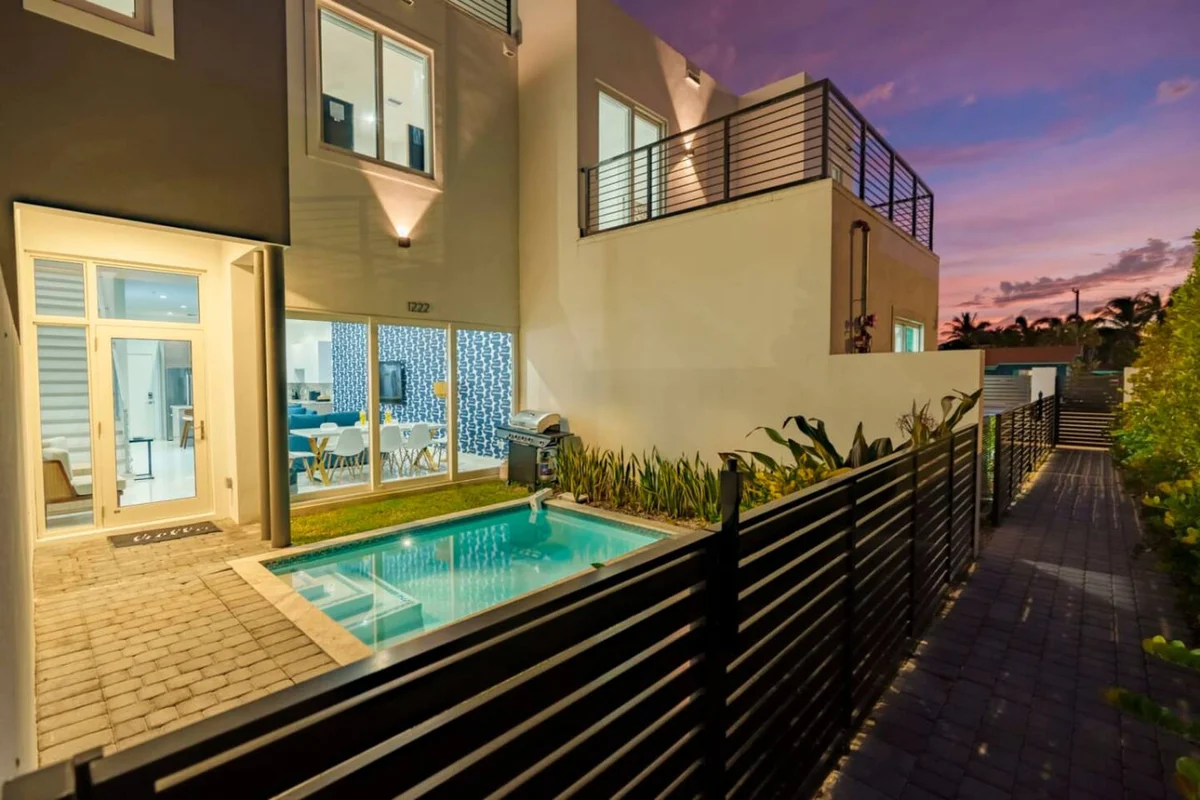 New 2023 Luxe Modern Home with Pool #71