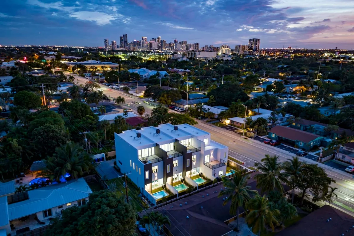 New 2023 Luxe Modern Home with Pool #102