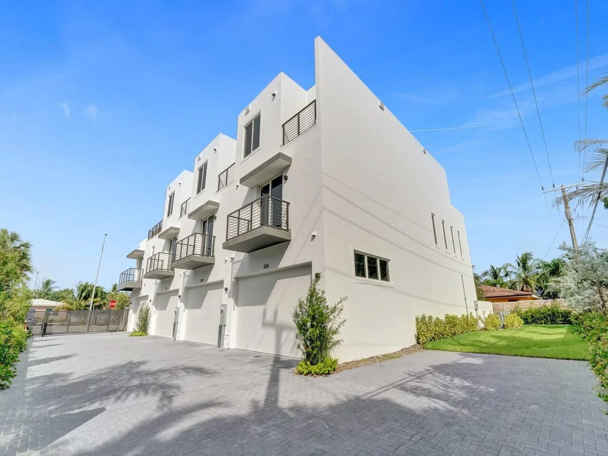 New 2023 Luxe Modern Home with Pool #110