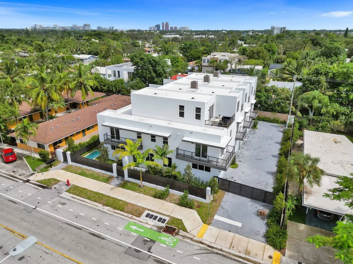 New 2023 Luxe Modern Home with Pool #113