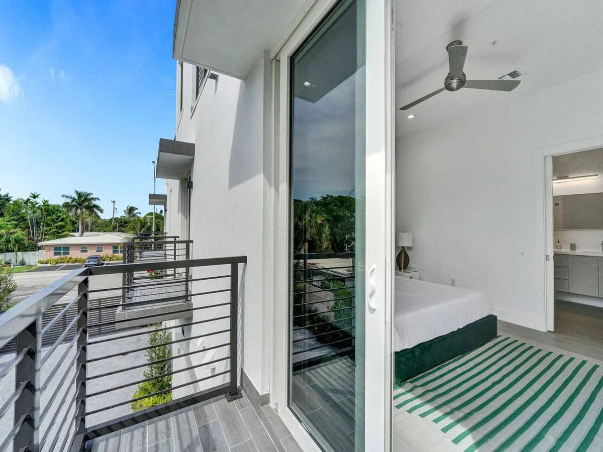 New 2023 Luxe Modern Home with Pool #56