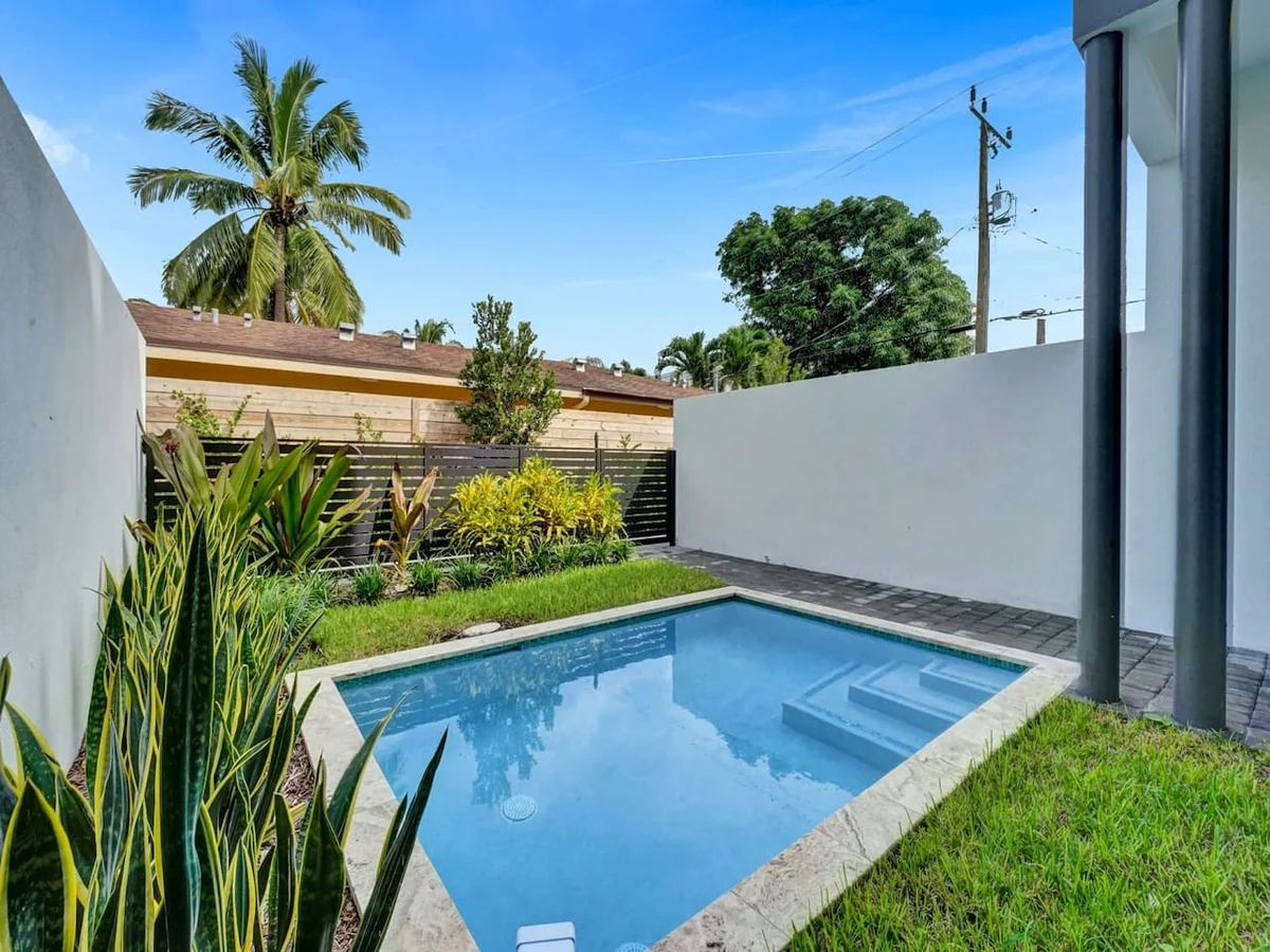 New 2023 Luxe Modern Home with Pool #95