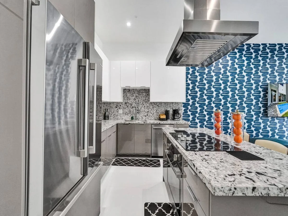 New 2023 Luxe Modern Home with Pool #77