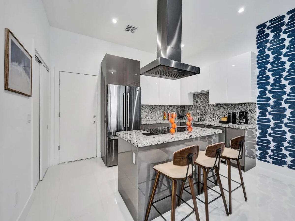 New 2023 Luxe Modern Home with Pool #81