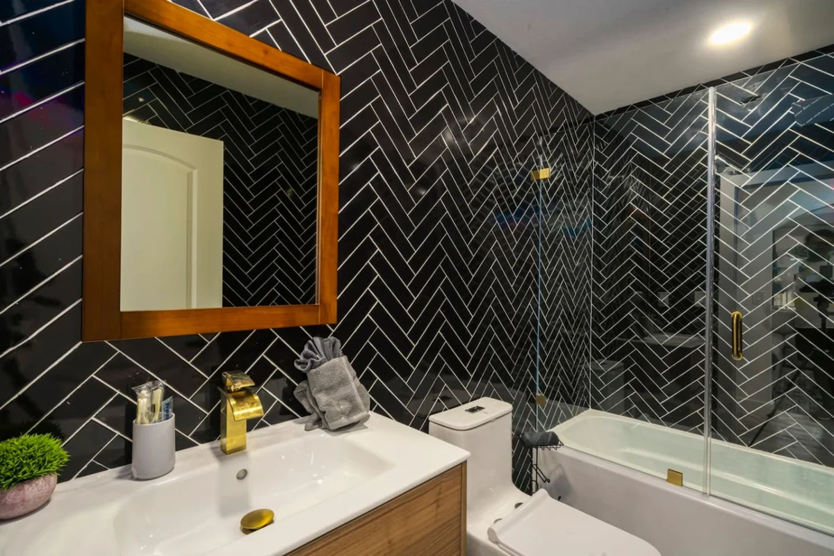 Newly Designed Renovated Luxe 8 BR Heated Pool #6