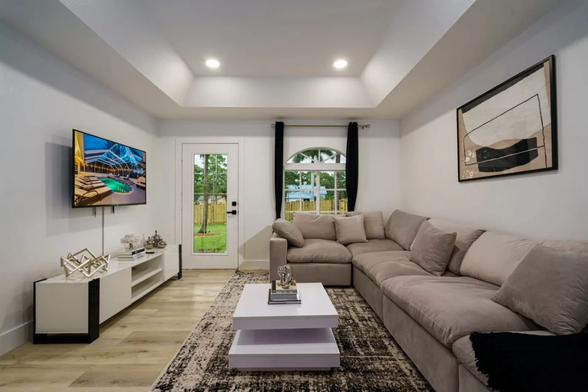 Newly Designed Renovated Luxe 8 BR Heated Pool #32