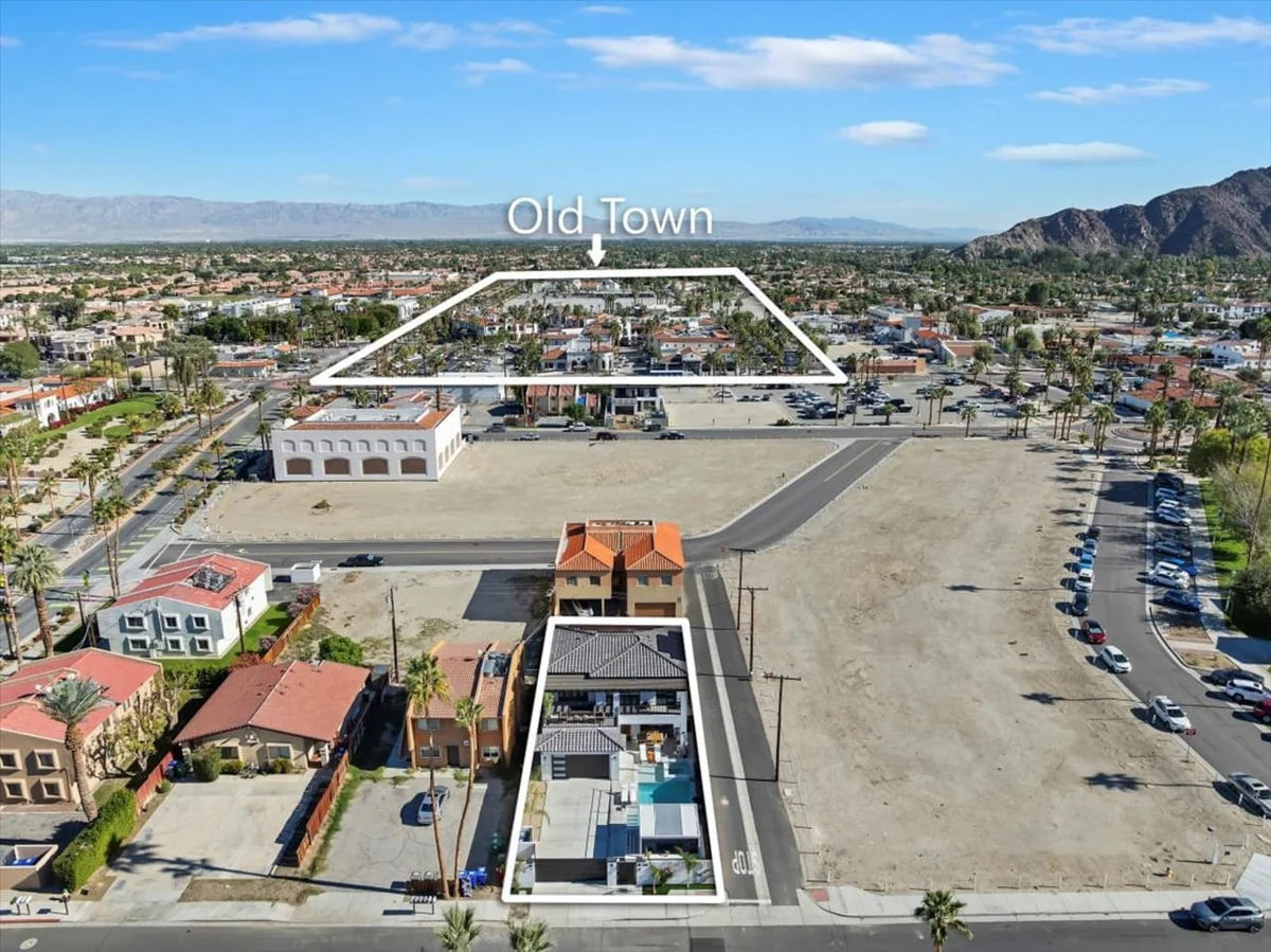 Home in La Quinta property photo 3