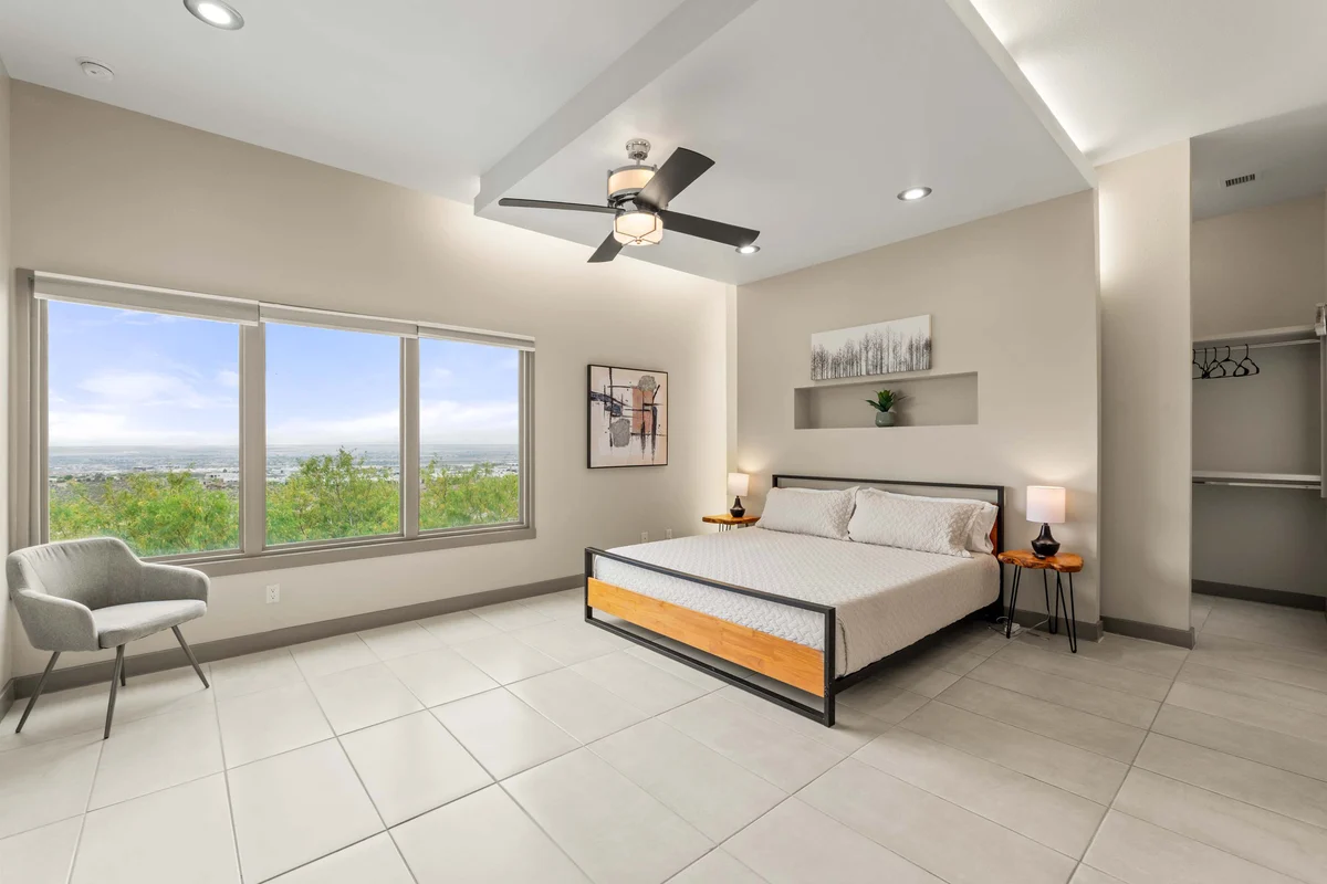Bedroom 1 image 1