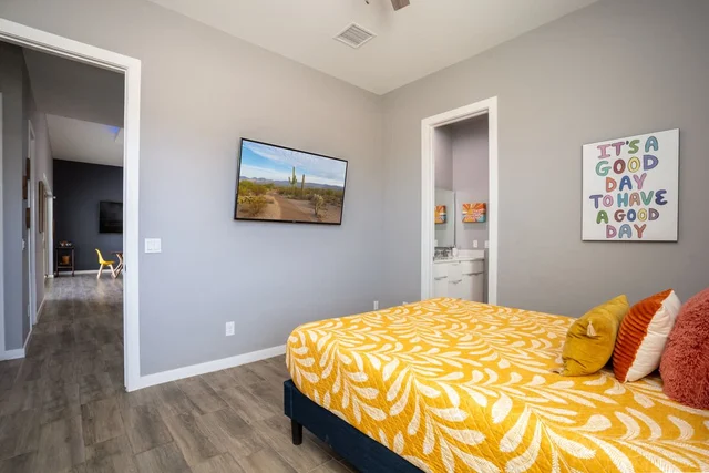 Bedroom 1 image 1