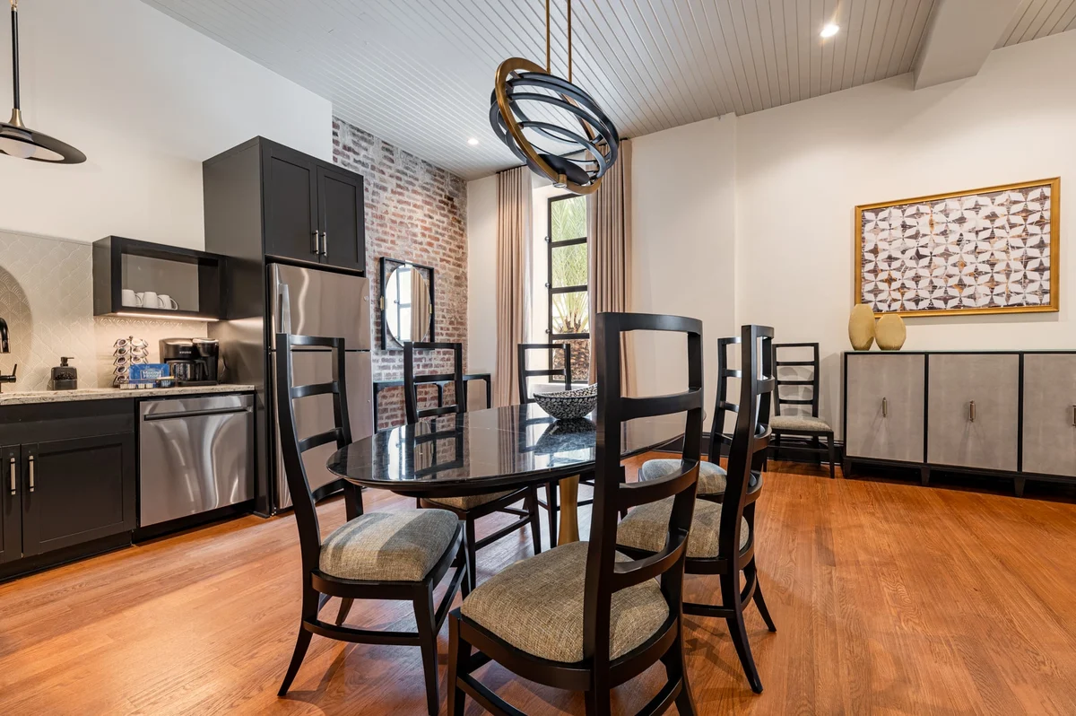 Property in New Orleans property photo 5