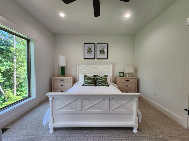 Bedroom 3 image 1