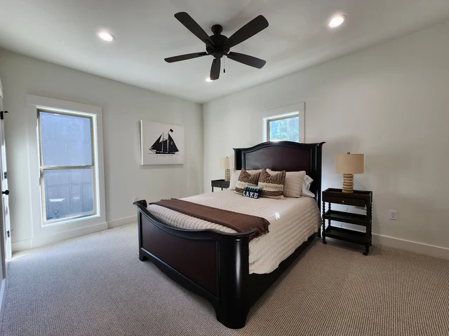 Bedroom 2 image 1