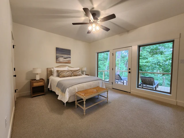 Bedroom 1 image 1