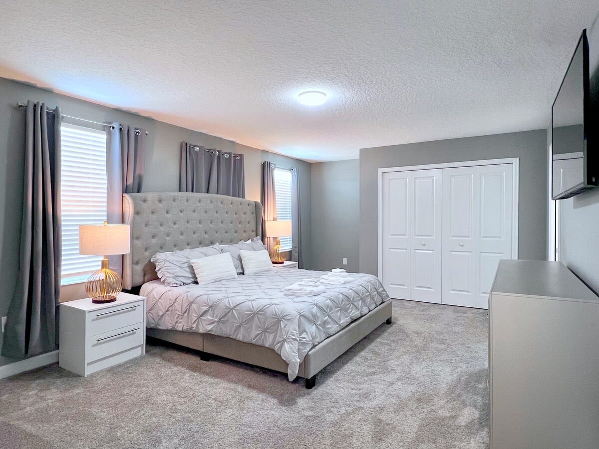 Star Wars 4 Double Beds! Waterpark! Disney! #14