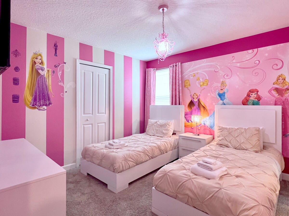 Star Wars 4 Double Beds! Waterpark! Disney! #23