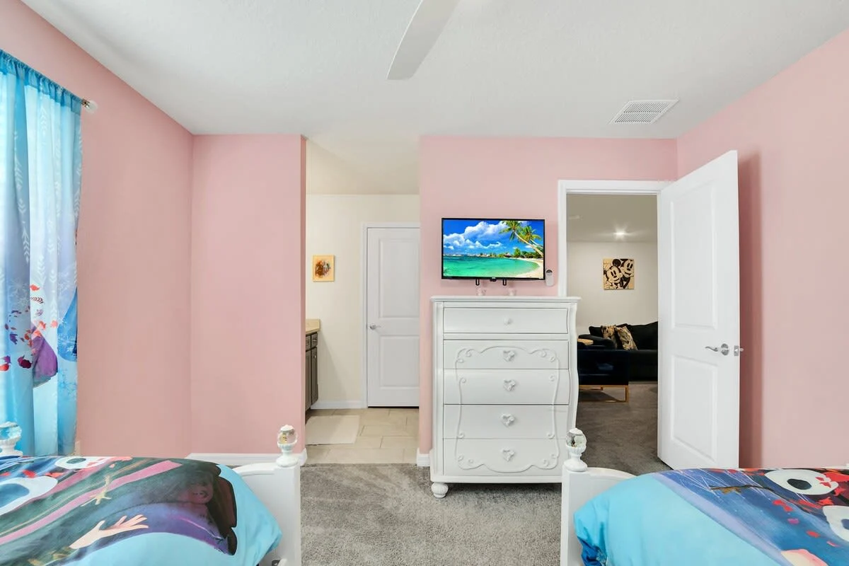 Epic Game Room! Value! Resort 7 mi 2 Disney! 2010 #41