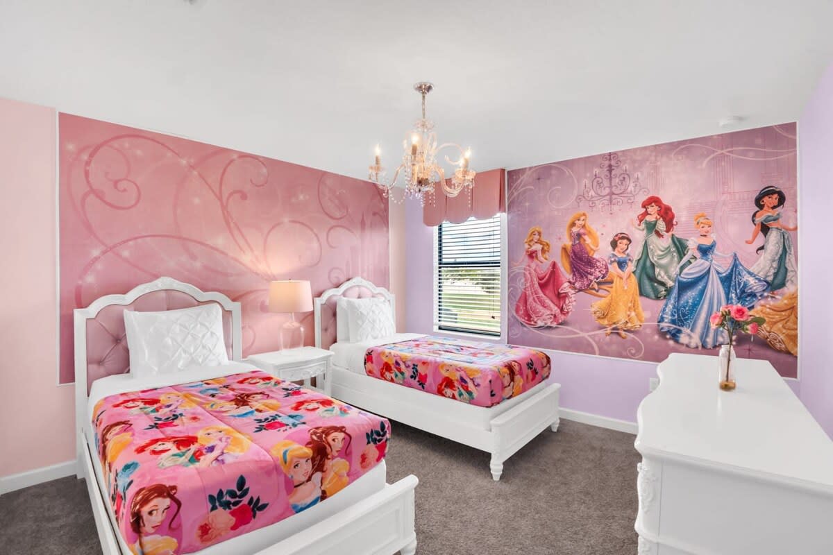 Superhero Gameroom! Waterpark! 9 mi 2 Disney-1308 #18