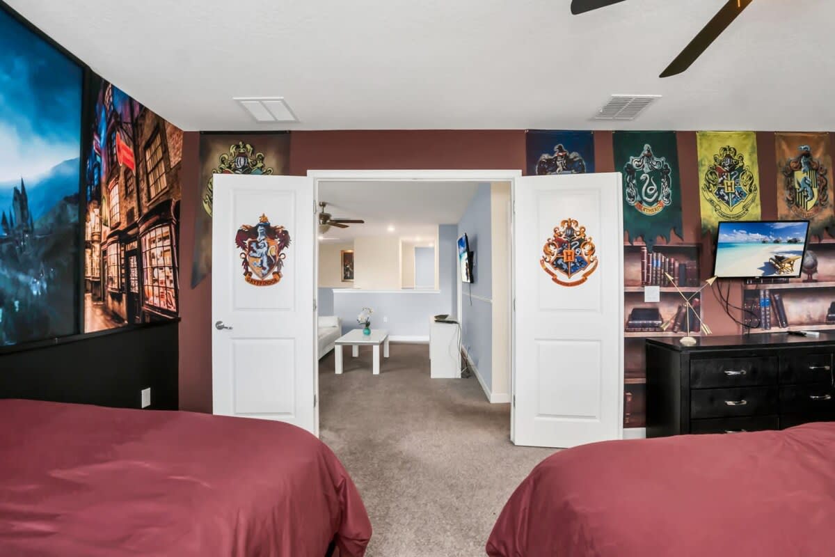 Superhero Gameroom! Waterpark! 9 mi 2 Disney-1308 #30