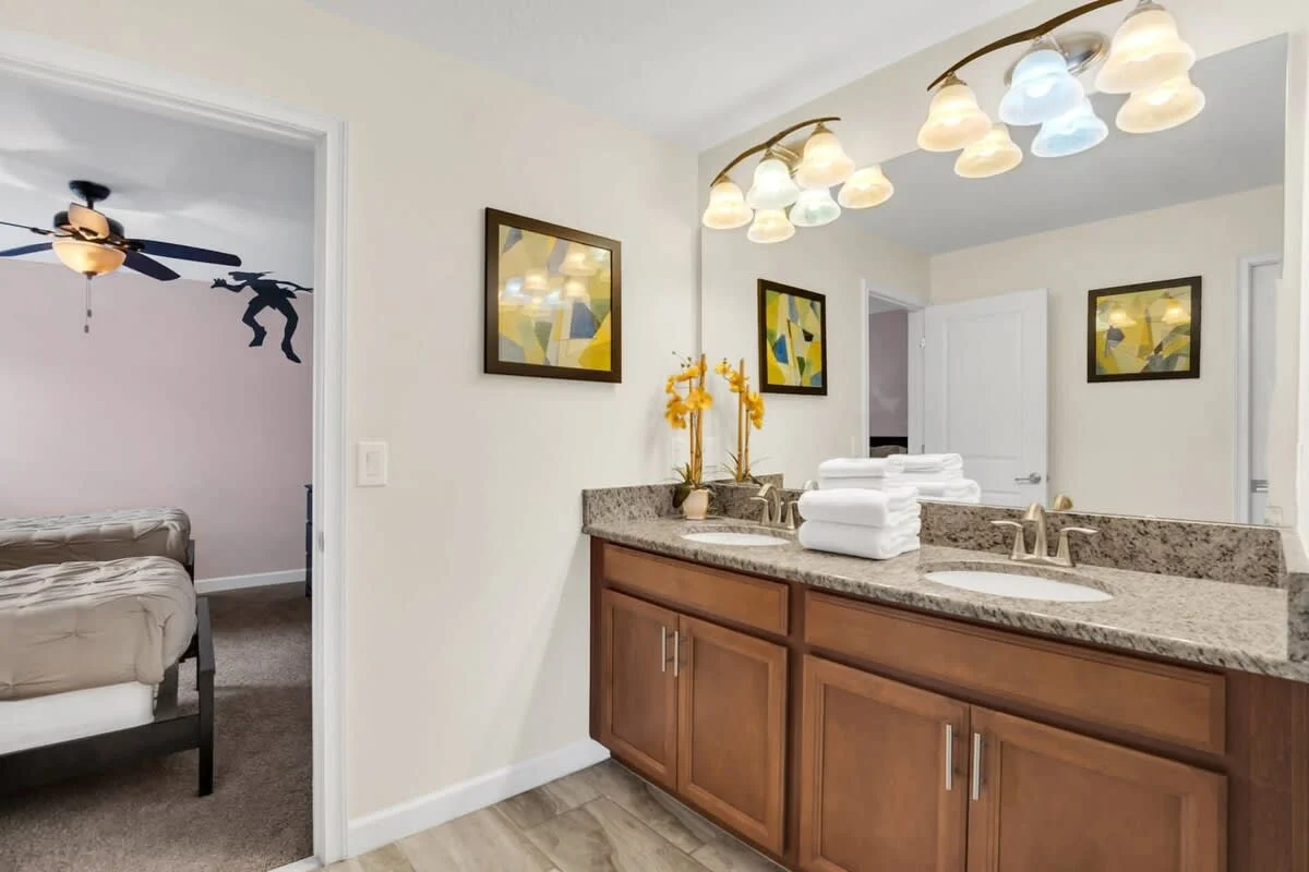 Superhero Gameroom! Waterpark! 9 mi 2 Disney-1308 #24
