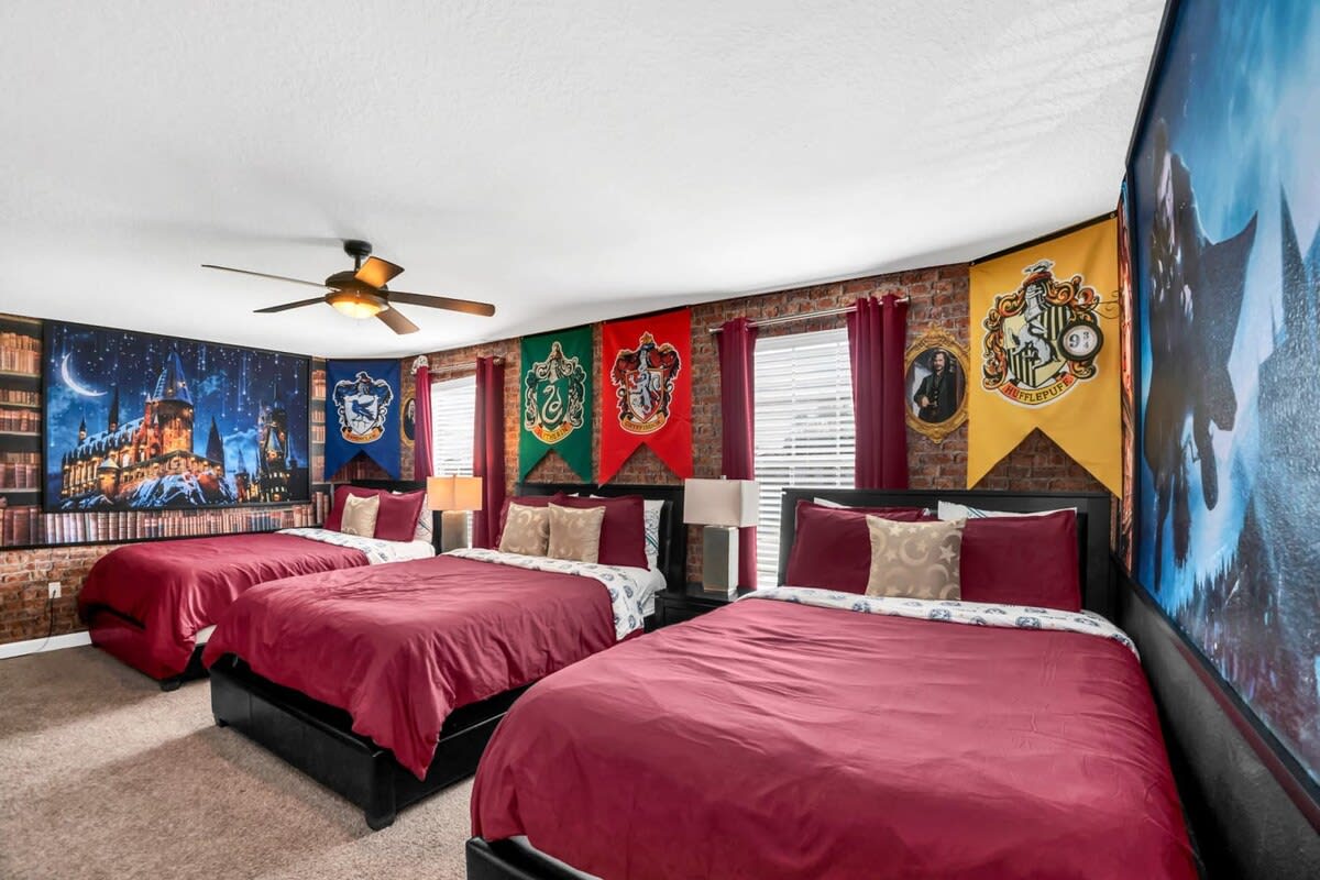 Superhero Gameroom! Waterpark! 9 mi 2 Disney-1308 #2