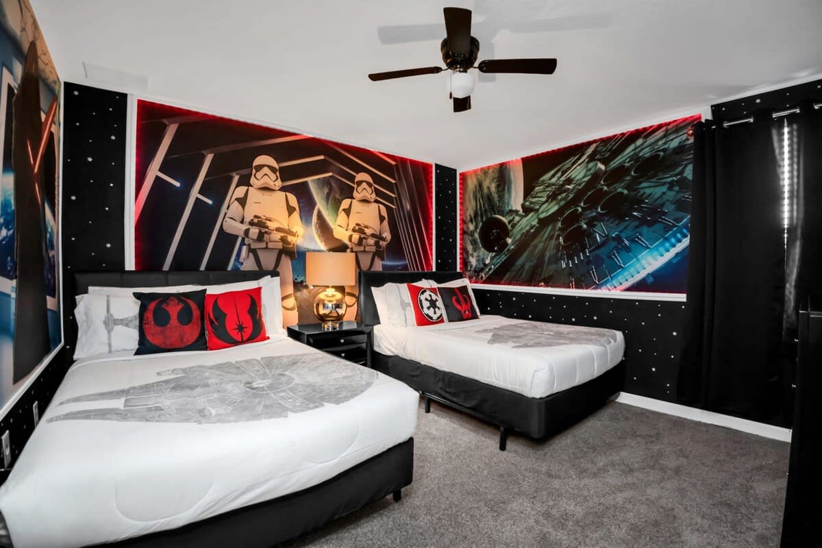 Superhero Gameroom! Waterpark! 9 mi 2 Disney-1308 #7