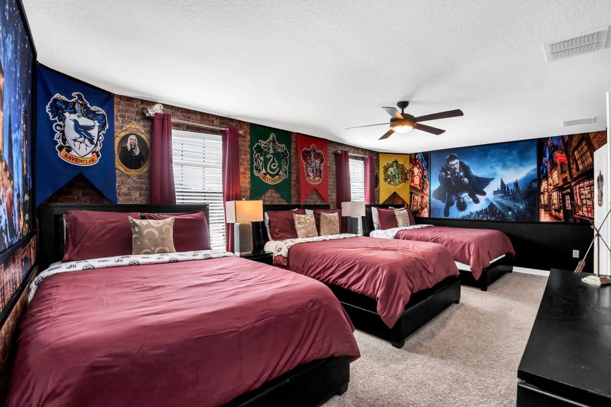 Superhero Gameroom! Waterpark! 9 mi 2 Disney-1308 #9