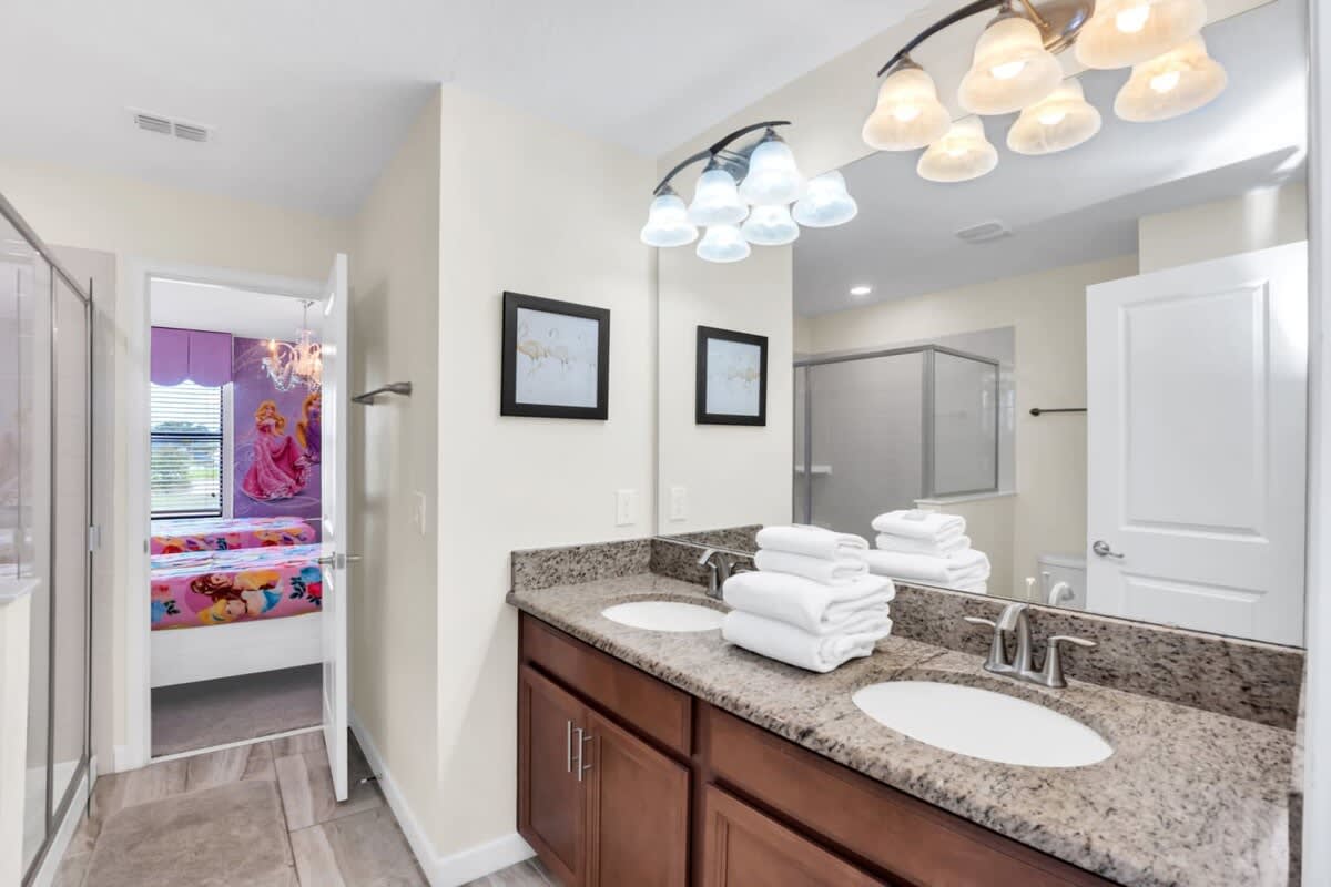 Superhero Gameroom! Waterpark! 9 mi 2 Disney-1308 #43