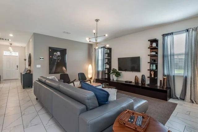 Minions! Game Room! Resort 9 Mi 2 Disney! 8940 #8