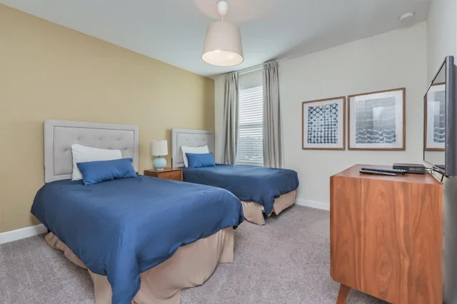 Minions! Game Room! Resort 9 Mi 2 Disney! 8940 #39