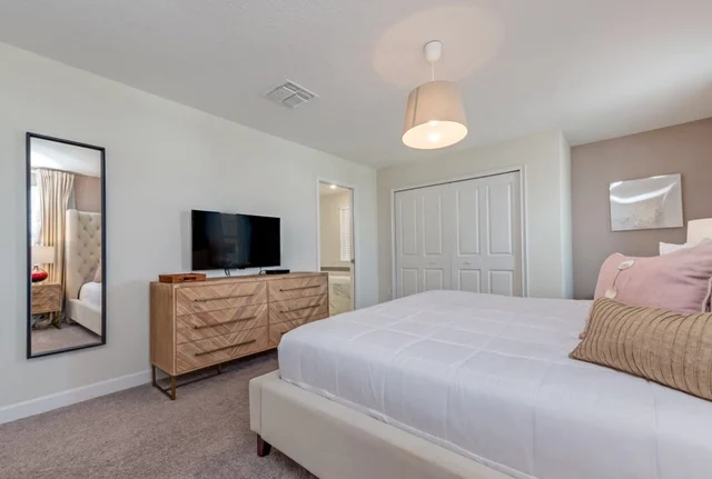 Minions! Game Room! Resort 9 Mi 2 Disney! 8940 #30