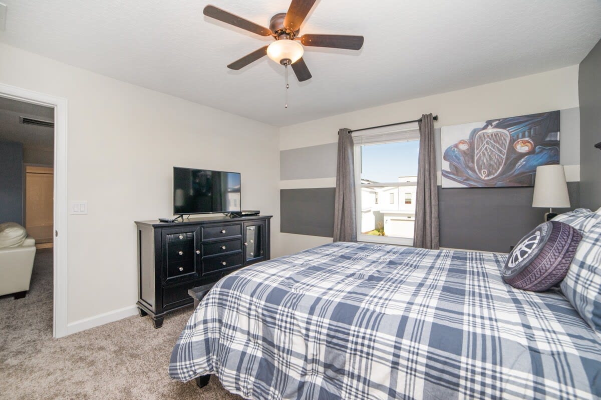 Movie Theater! Pool Privacy! 9 Mi 2 Parks! 8812 #88