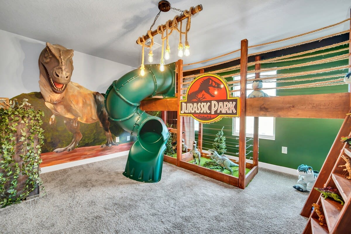2-Story Slide! Castle! Resort 6 mi 2 Disney! 2900 #24