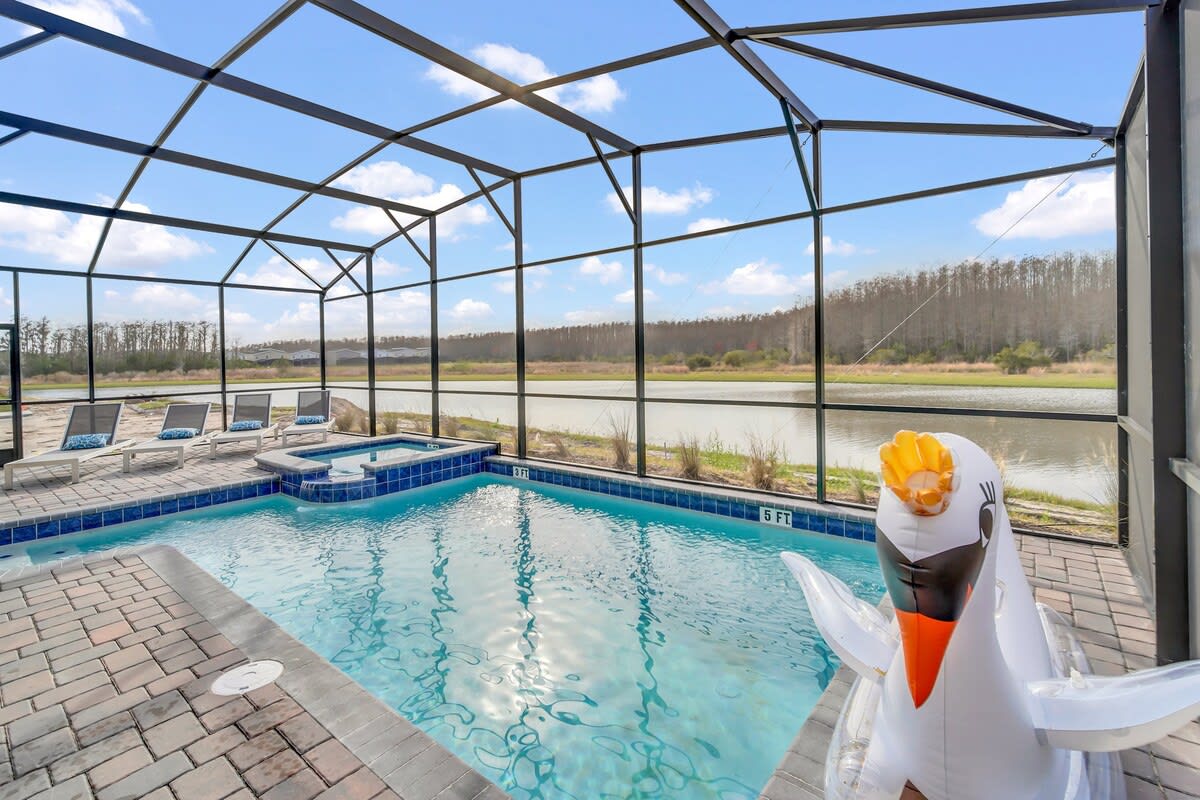2-Story Slide! Castle! Resort 6 mi 2 Disney! 2900 #102