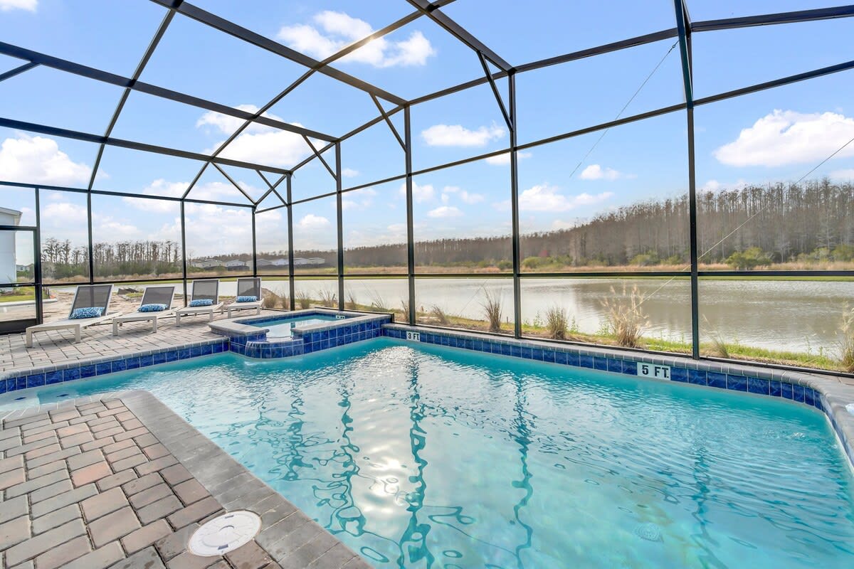 2-Story Slide! Castle! Resort 6 mi 2 Disney! 2900 #116