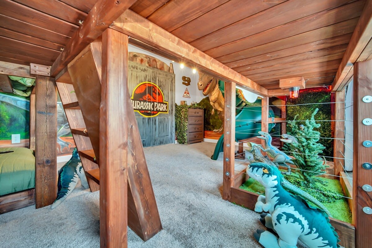 2-Story Slide! Castle! Resort 6 mi 2 Disney! 2900 #37