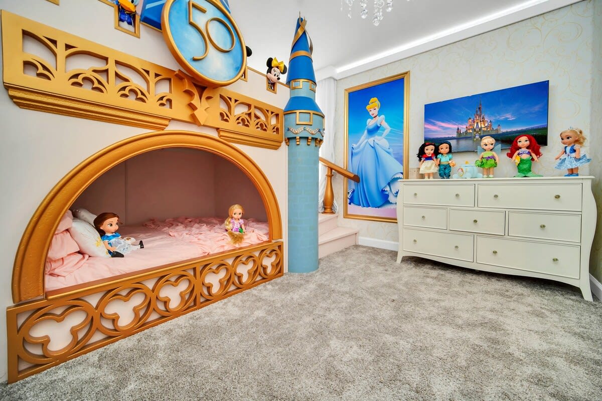 2-Story Slide! Castle! Resort 6 mi 2 Disney! 2900 #50