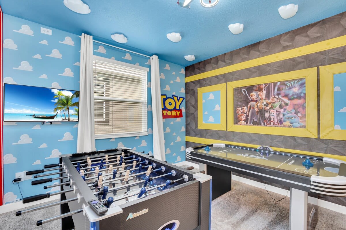 Ariel & Star Wars! Game Room! 9 Mi 2 Disney-9247 #41
