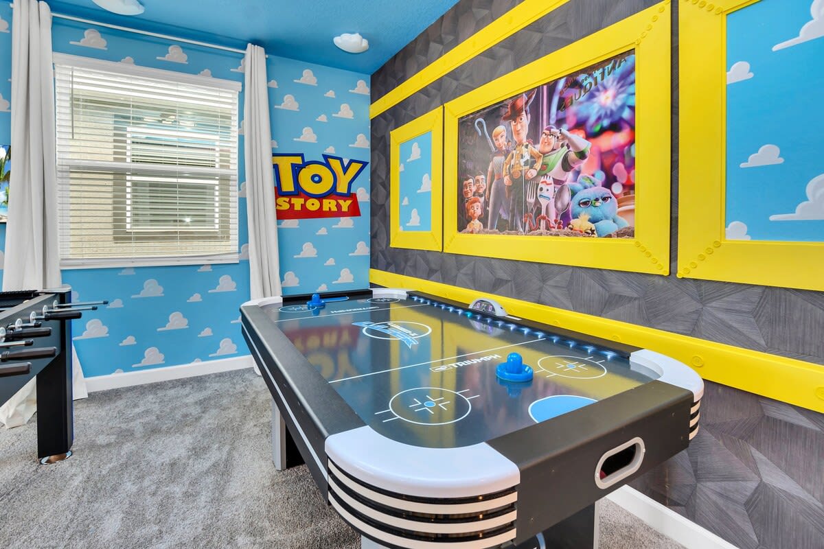 Ariel & Star Wars! Game Room! 9 Mi 2 Disney-9247 #54